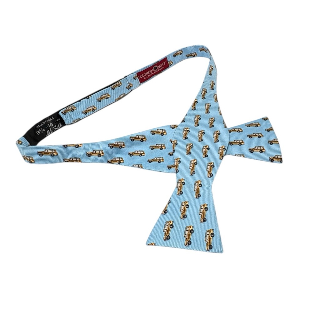 Southern Proper Light Blue All Silk Bow Tie with Jeep Sports Wagon Car Design